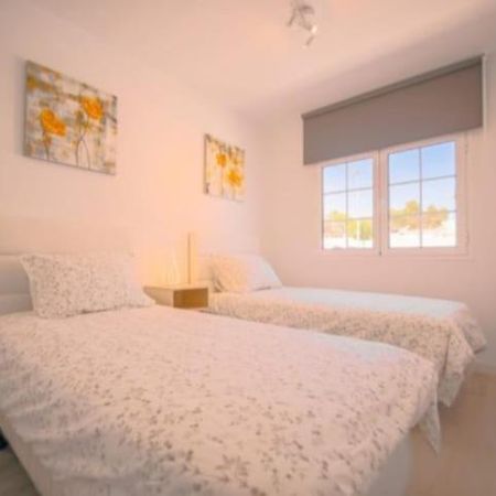 Atlantic View 1B 2 Bedrooms Ground Floor, Complex Featured On A Place In The Sun Puerto del Carmen  Exteriér fotografie